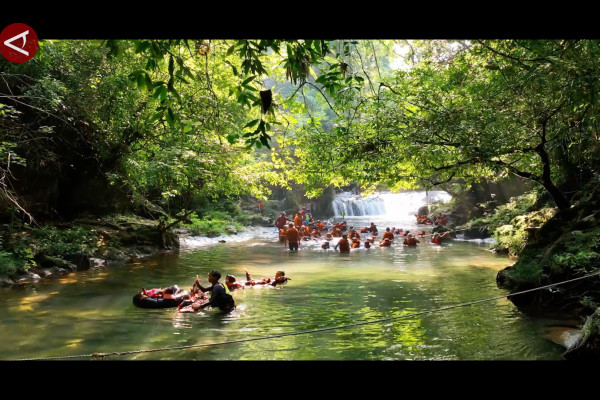 Deras kesenangan ‘aleut-aleutan’ susur sungai Citumang