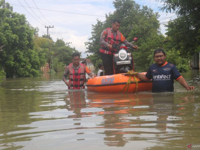 Tips hangatkan tubuh di musim hujan untuk hindari penyakit